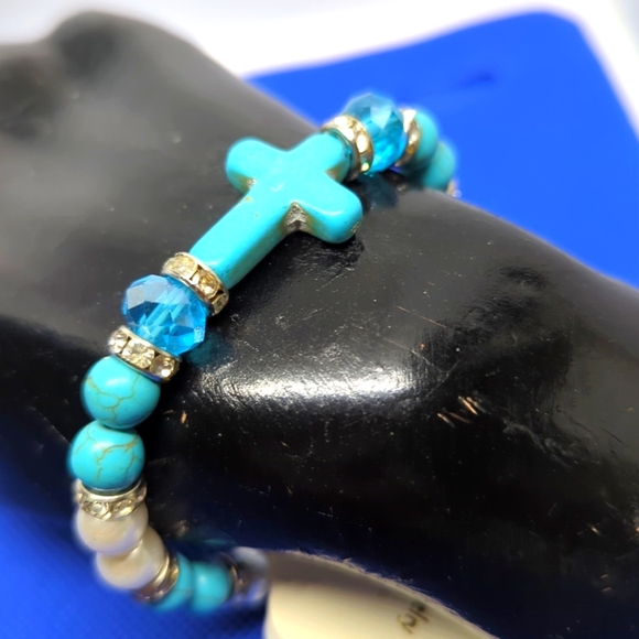 Natural Turquoise Beads 8mm Beaded Stretch Bracelet With Cross Approx 6.5-7" - Picture 3 of 5